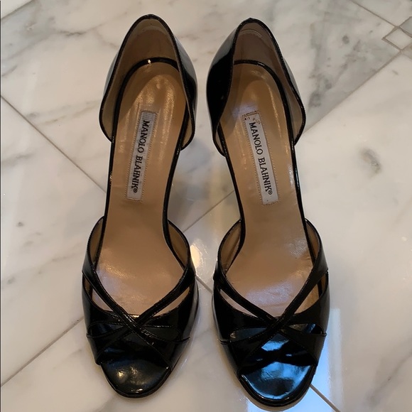 Manolo Blahnik Black patent leather d’Orsay pumps - Picture 1 of 7